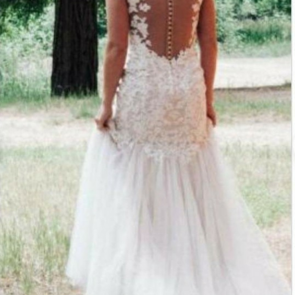 David's Bridal Wedding dress. - Picture 5 of 12